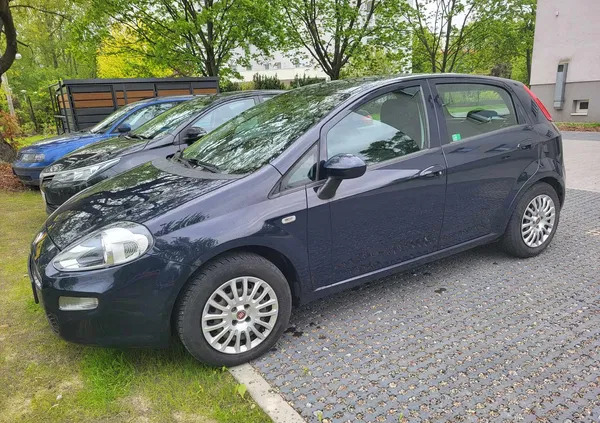 samochody osobowe Fiat Punto cena 25500 przebieg: 138500, rok produkcji 2015 z Warszawa